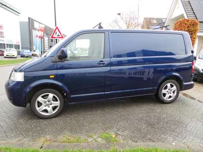 Volkswagen T5 Transporter 2.5 TDI 96kw/131pk Automaat AIRCO apk 15-11-2025