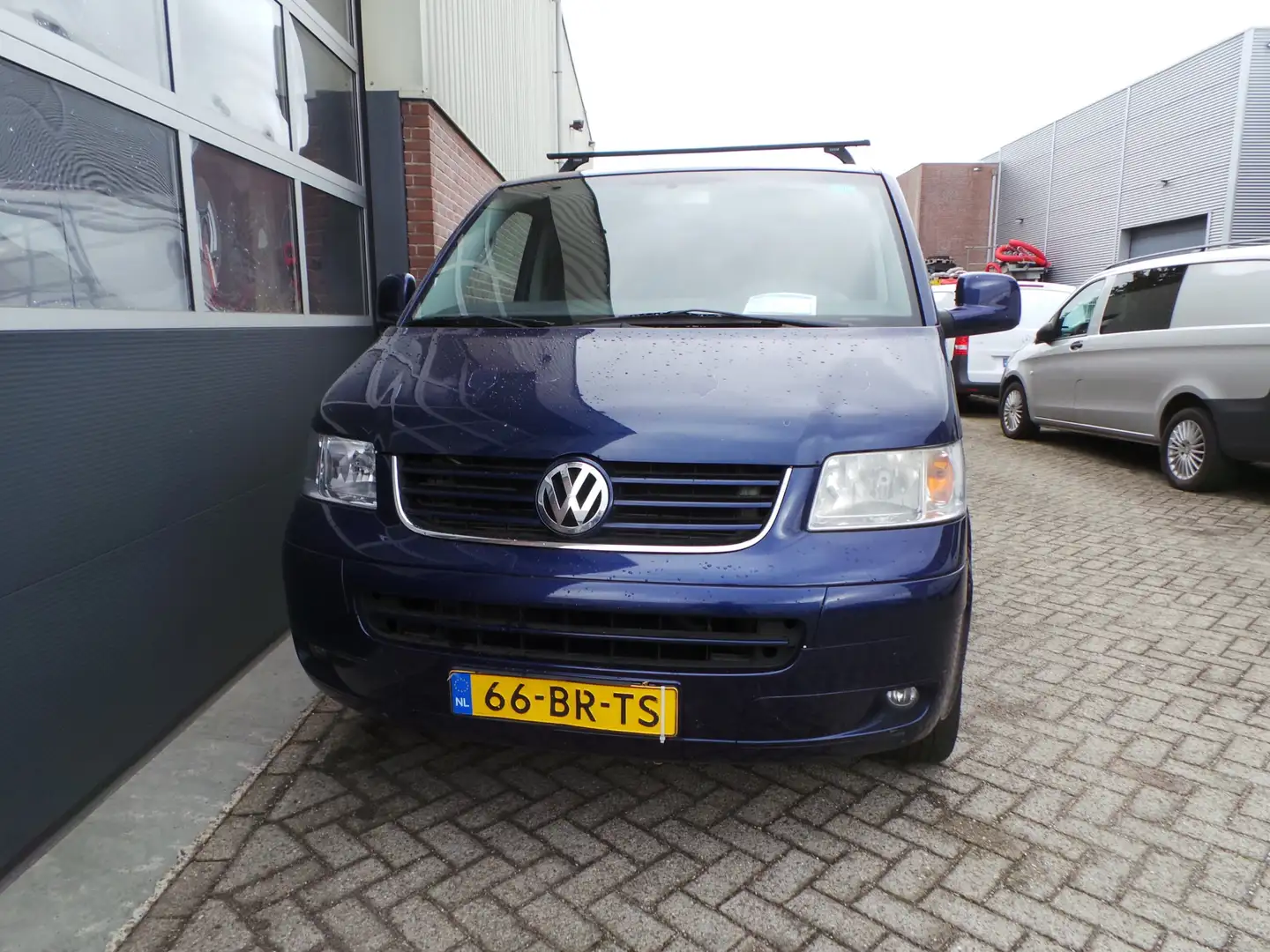 Volkswagen T5 Transporter 2.5 TDI 96kw/131pk Automaat AIRCO Bleu - 2