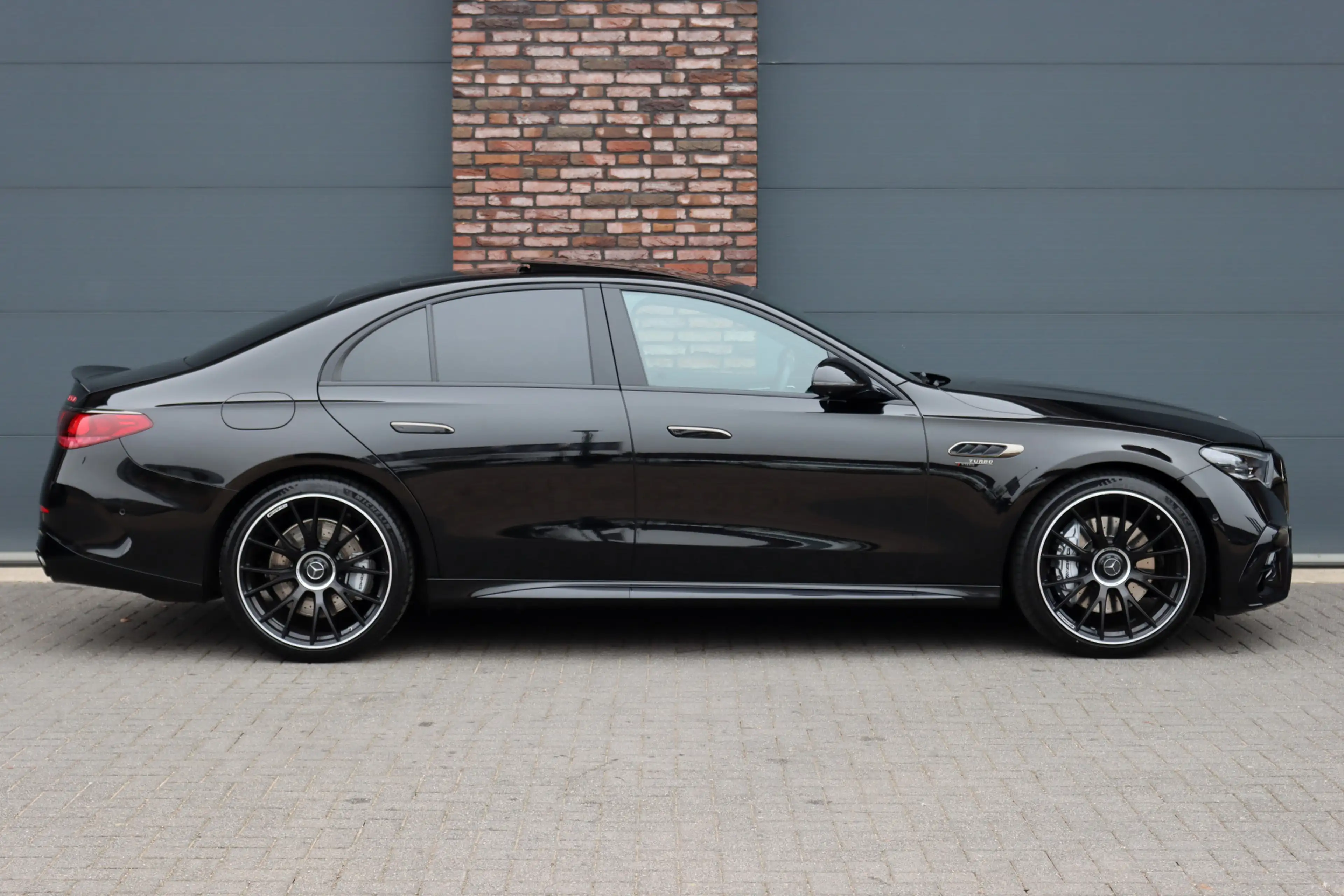 Mercedes-Benz E 53 AMG 4MATIC+ Premium | 585pk | Hyperscreen | Achterasbe — photo 11