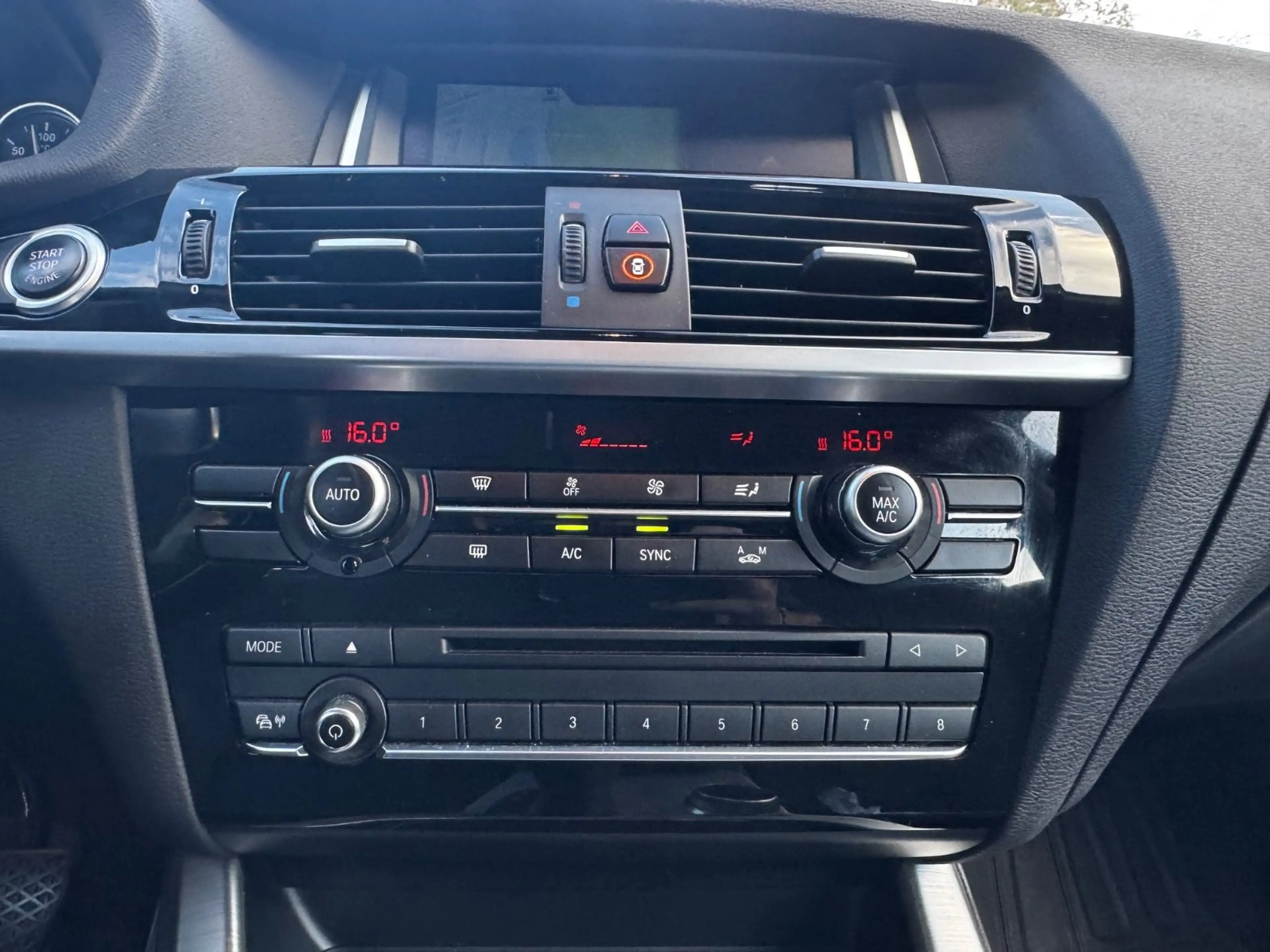 BMW X4 xDrive 20 d xLine *PDC/Xenon/Kamera* — photo 15