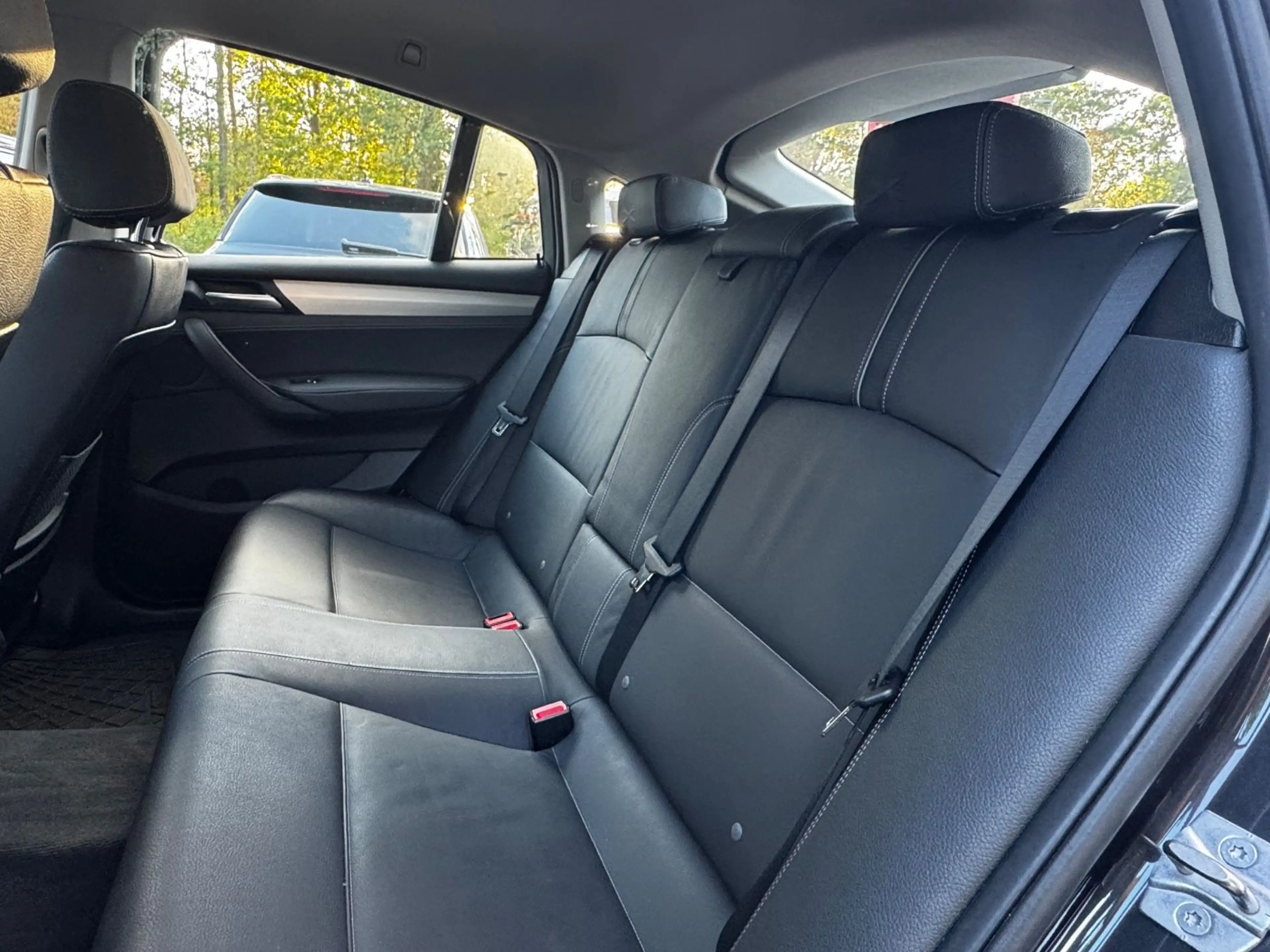BMW X4 xDrive 20 d xLine *PDC/Xenon/Kamera* — photo 12