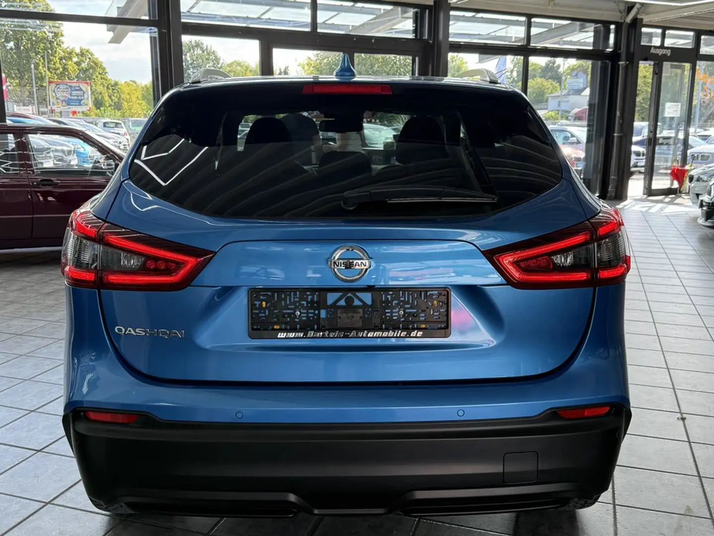 Nissan Qashqai 1.3 N-Way, 2.Hd., Navi, Kamera, Panorama Bleu - 2