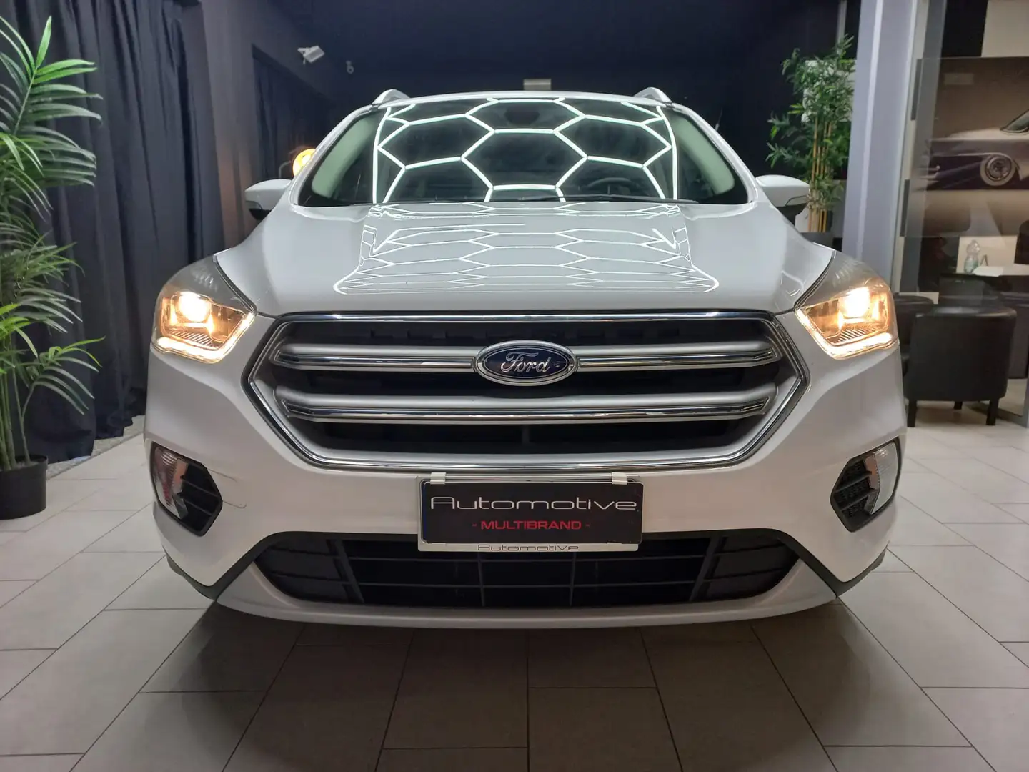Ford Kuga Kuga II 2017 1.5 ecoboost Titanium s Weiß - 2