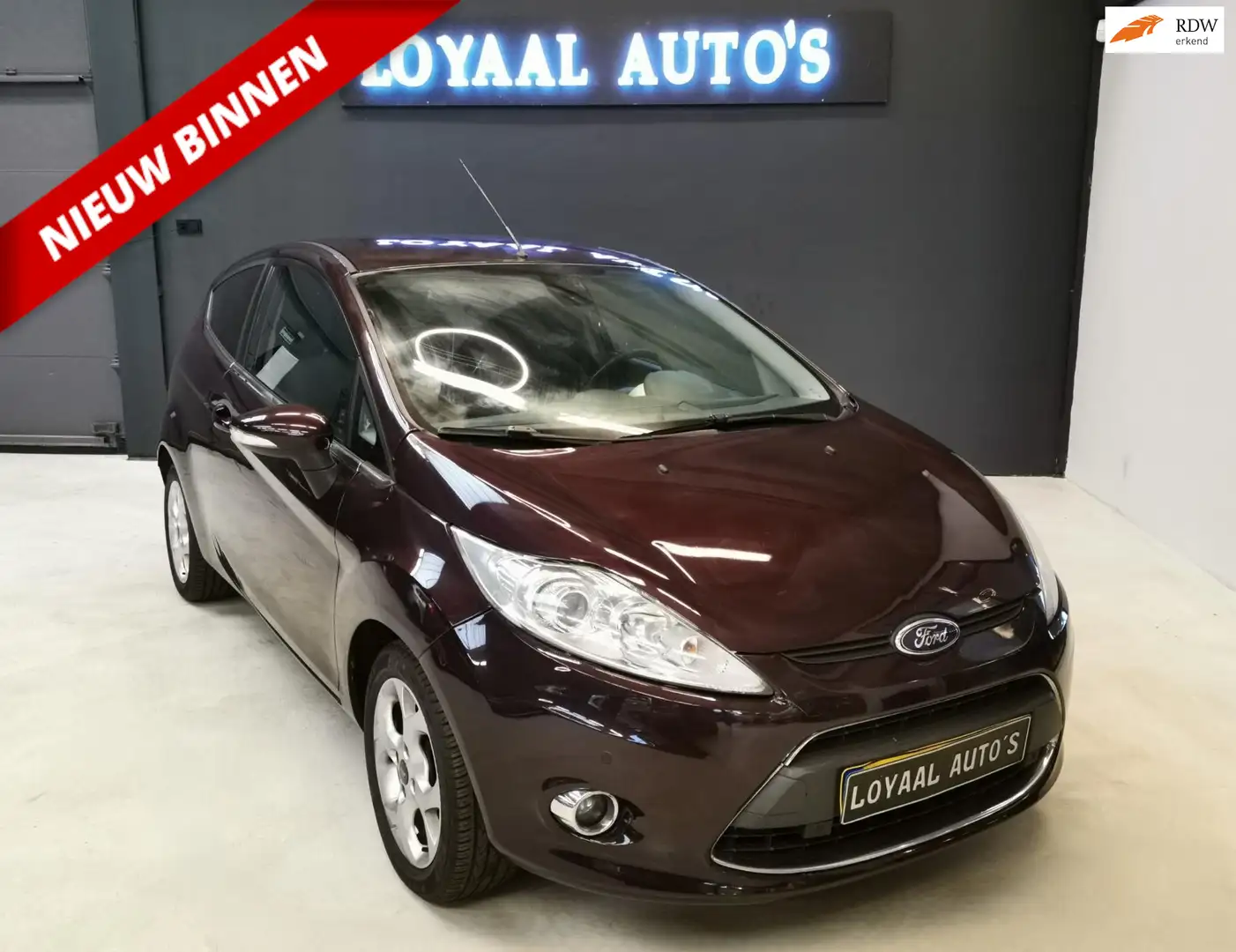 Ford Fiesta 1.4 Trend | AIRCO | PDC | ELEK.RAMEN | STOEL.VERW Paars - 1