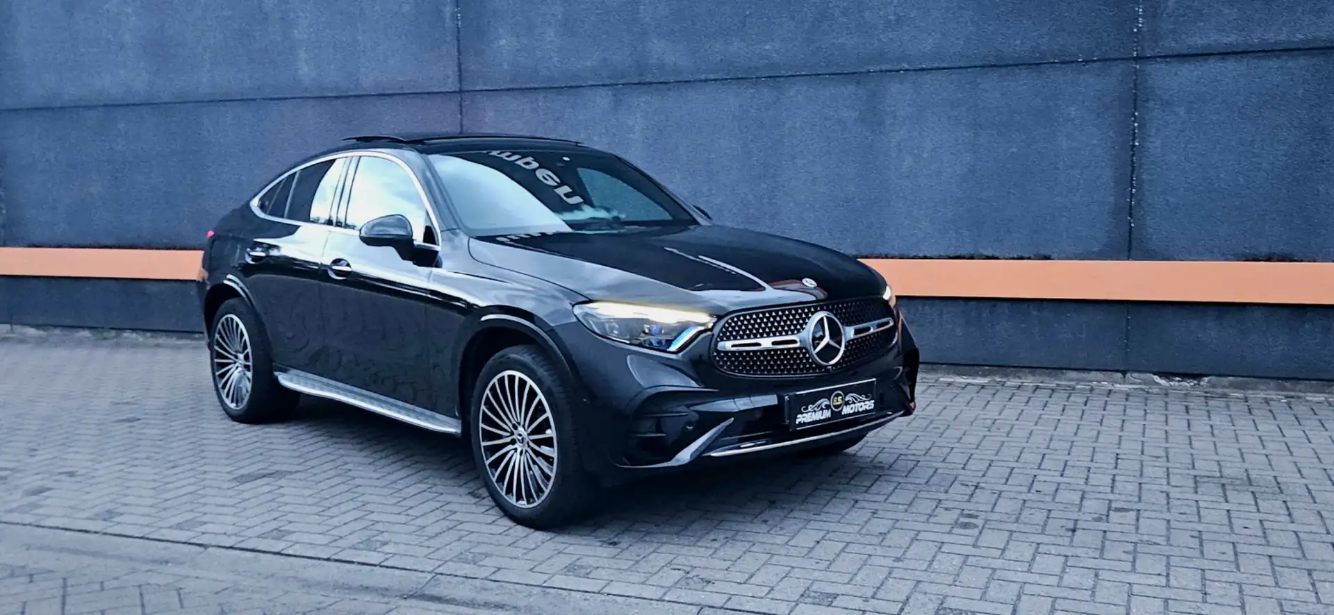 Mercedes-Benz GLC 300 eCoupe 4Matic 9G-TRONIC AMG MEGA FULL/***17000KM Noir - 1