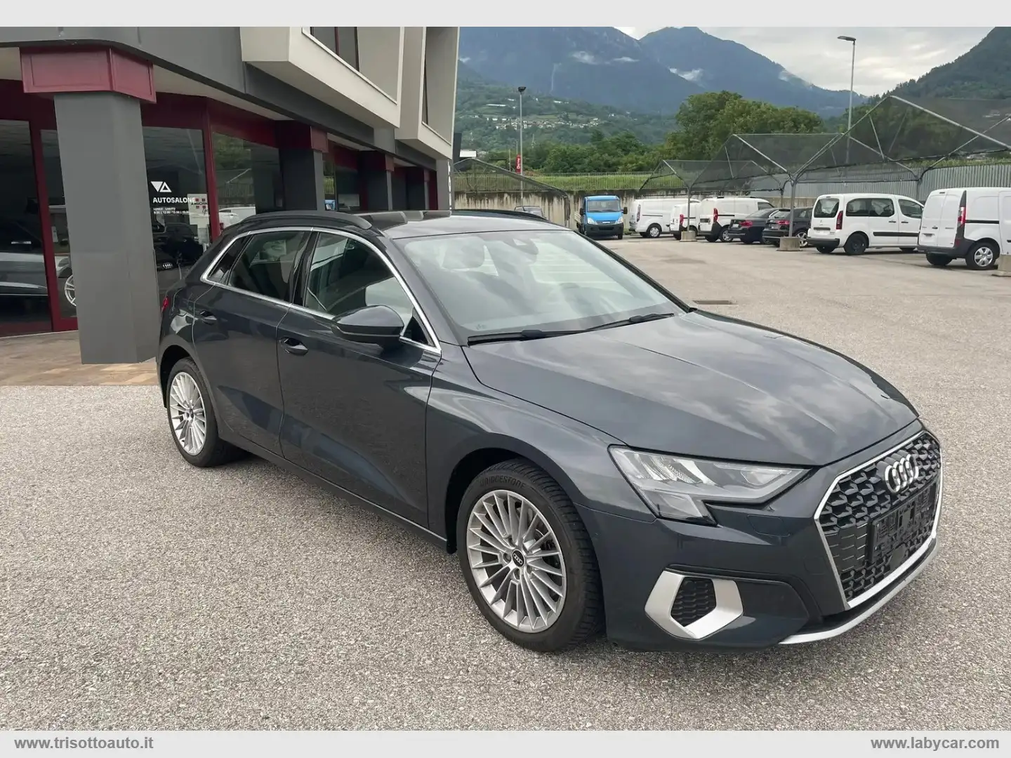 Audi A3 Sedan 35 TDI S tronic ADVANCED Grigio - 2