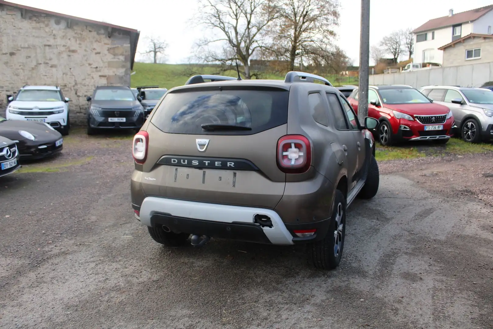 Dacia Duster PRESTIGE LUXE 1L5 BLUEDCI 115 BOITE 6V RÉGULATEUR BLUETOOTH CAMÉRA GPS ATTELAGE Brun - 2