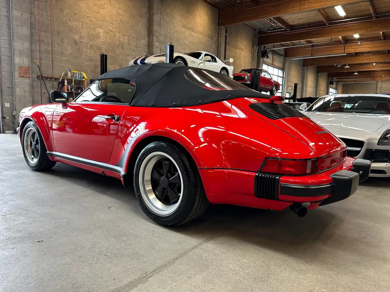 Porsche 911 снимка Porsche 911