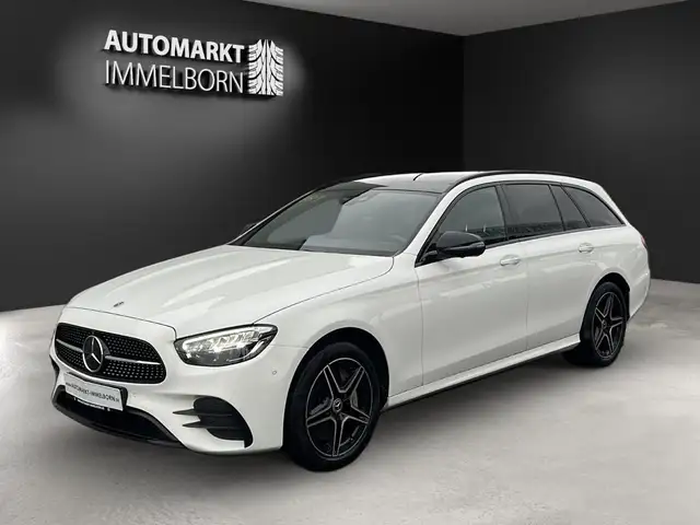 Mercedes-Benz E-Class view 4