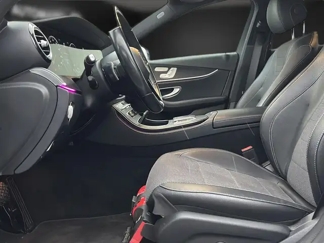 Mercedes-Benz E-Class view 13