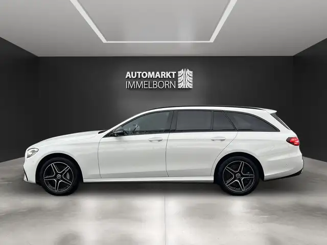 Mercedes-Benz E-Class view 11