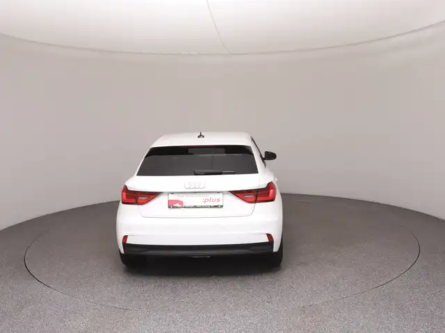 Audi A1 view 6