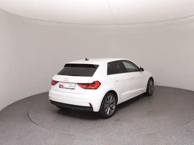 Audi A1 view 4