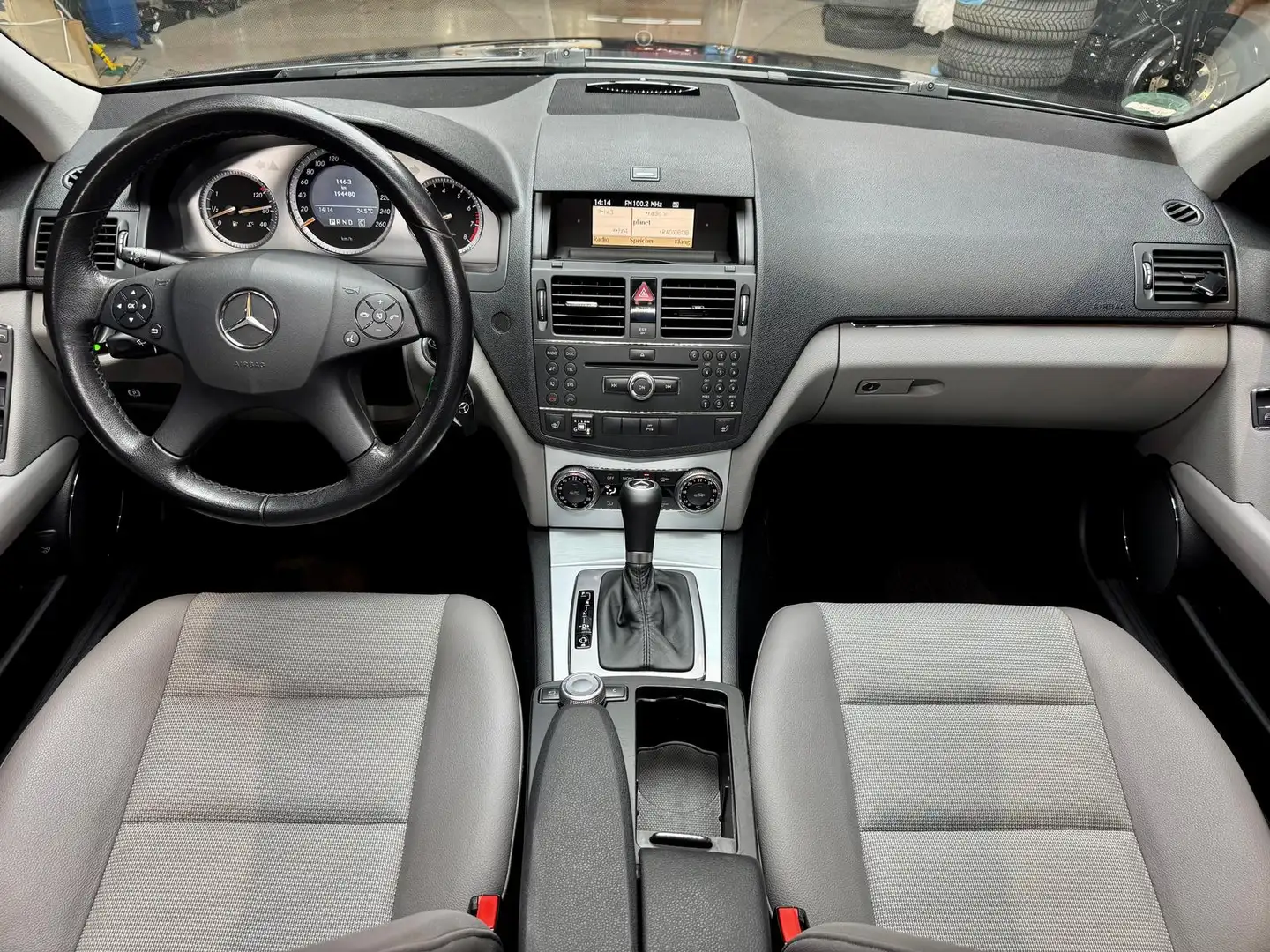 Mercedes-Benz C 230 2.5 V6 +AHK+BENZIN/GAS+PDC+XENON+2.HAND+ Grau - 2