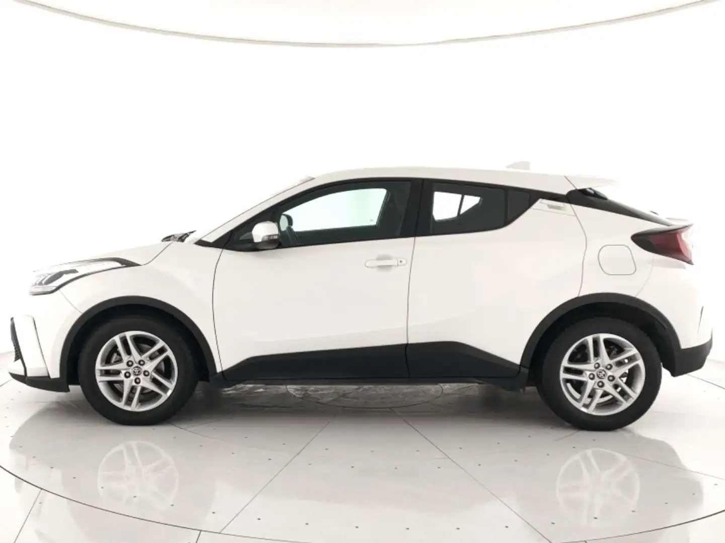 Toyota C-HR 1.8h Active e-cvt Bianco - 2