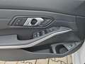 BMW 320 i Touring M Sport/NAVI/LED/DAB/AHK/HUD/LRH Wit - thumbnail 14