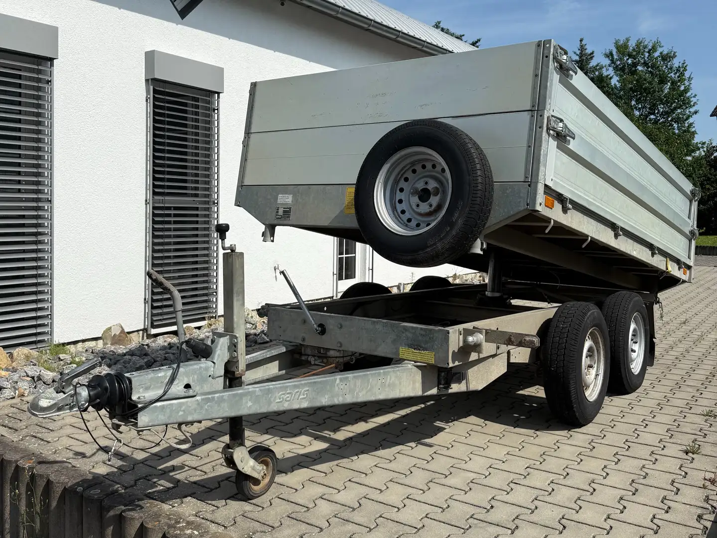 Saris PK 30 - 3,5T Kipper Plattform mit Aufbau Zilver - 1