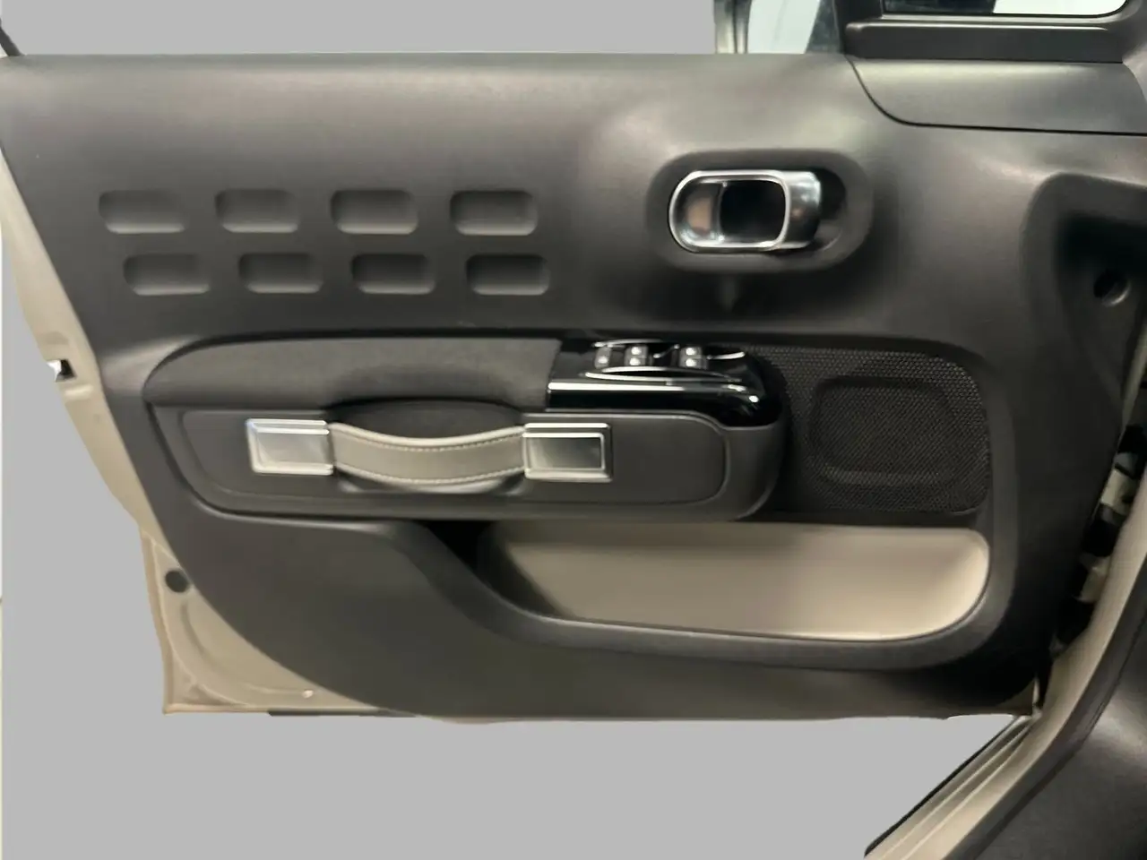 Citroen C3 III 2017 1.2 puretech Shine s&s 83cv neopatentati 15