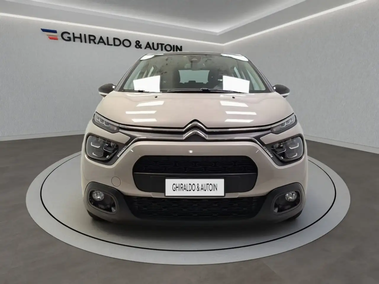 Citroen C3 III 2017 1.2 puretech Shine s&s 83cv neopatentati 2