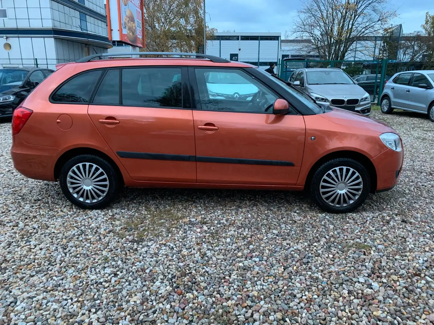 Skoda Fabia Combi Ambiente TüV 07/2027 Orange - 2