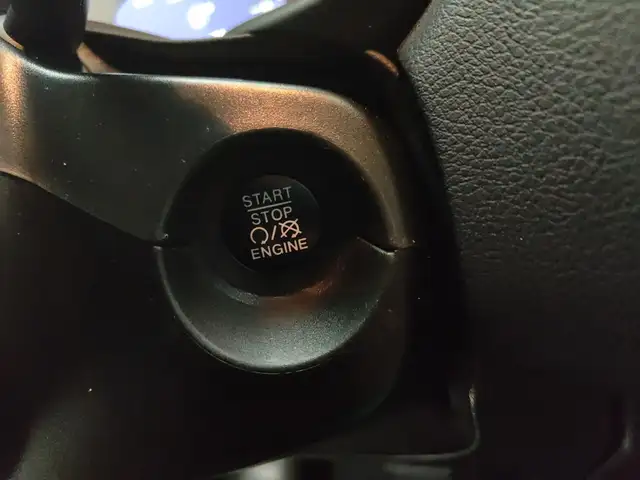 Jeep Renegade view 16