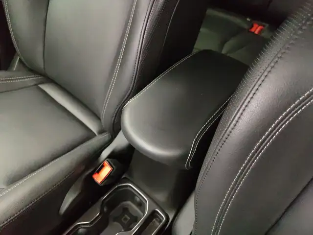 Jeep Renegade view 24