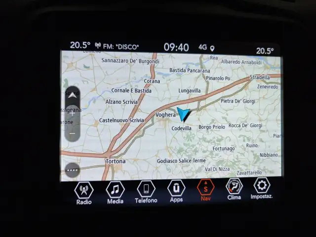 Jeep Renegade view 18