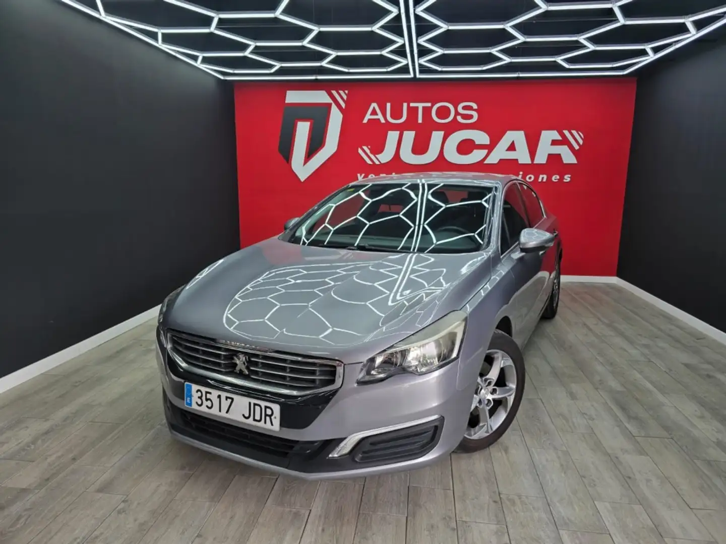 Peugeot 508 2.0HDI Active 140 Plateado - 1