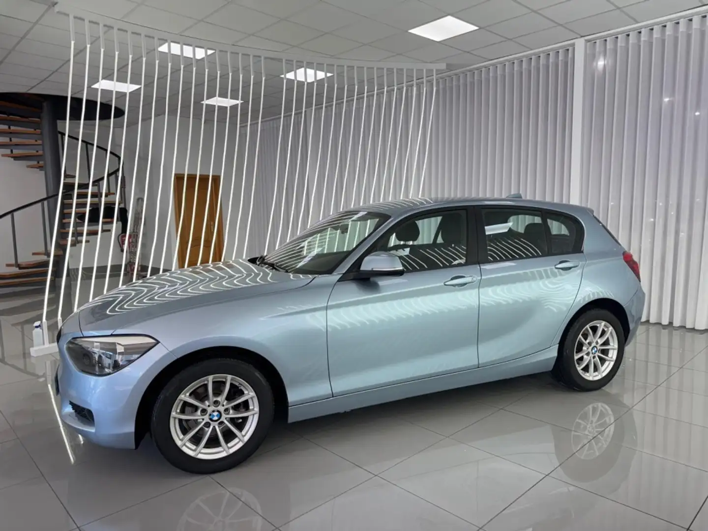 BMW 116 116d Sport Azul - 2