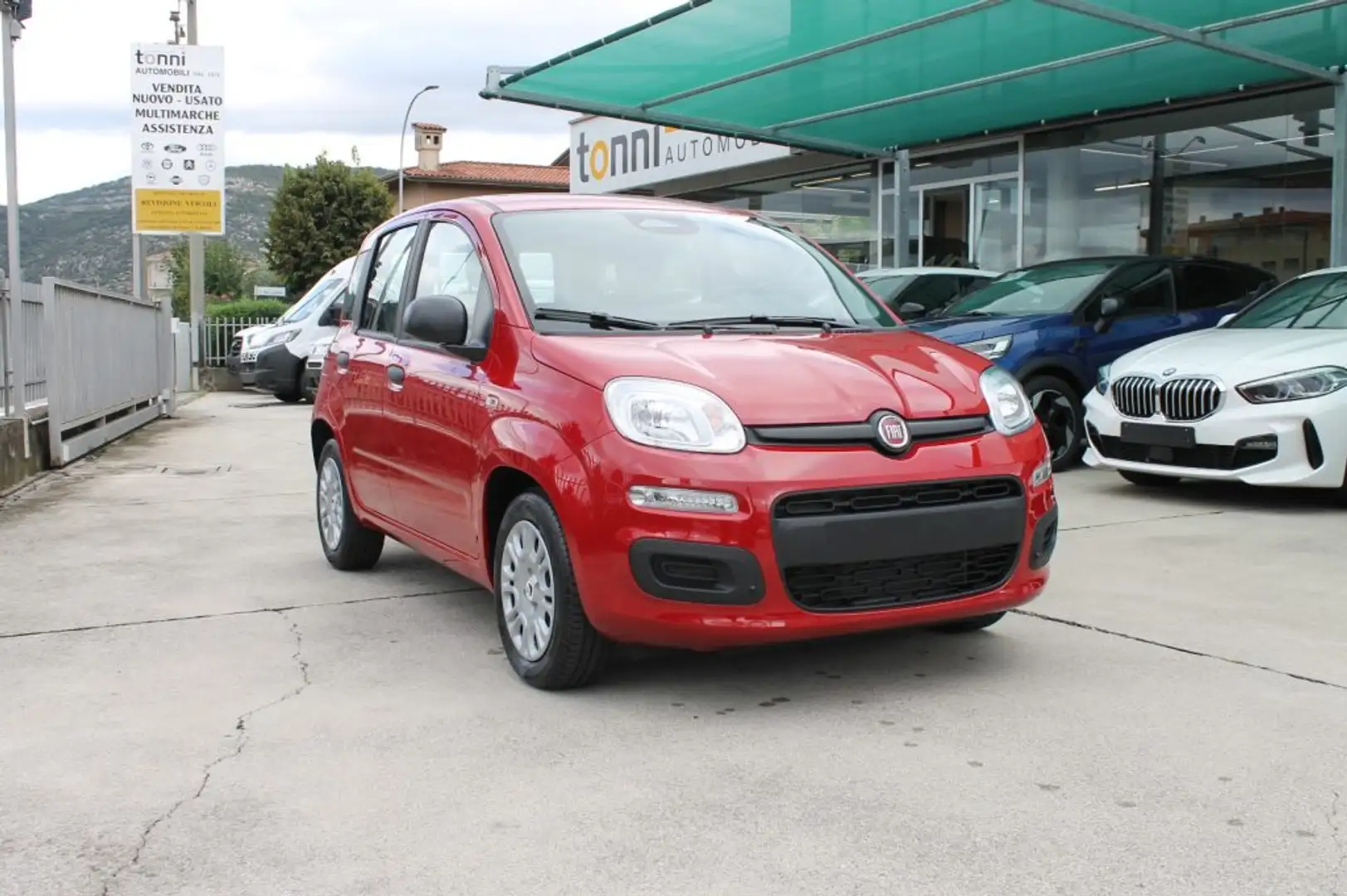 Fiat Panda My25 1.0 70cv FireFly S&S Hybrid *PackCity* Rouge - 1