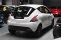 Lancia Ypsilon 1.0 FireFly 5 porte S&S Hybrid Silver Weiß - thumbnail 4
