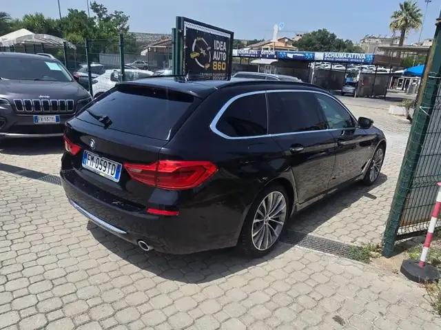 BMW 5 Series view 6