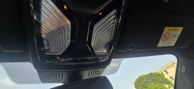 BMW 5 Series view 12