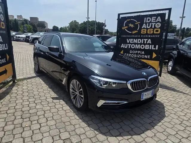 BMW 5 Series view 3