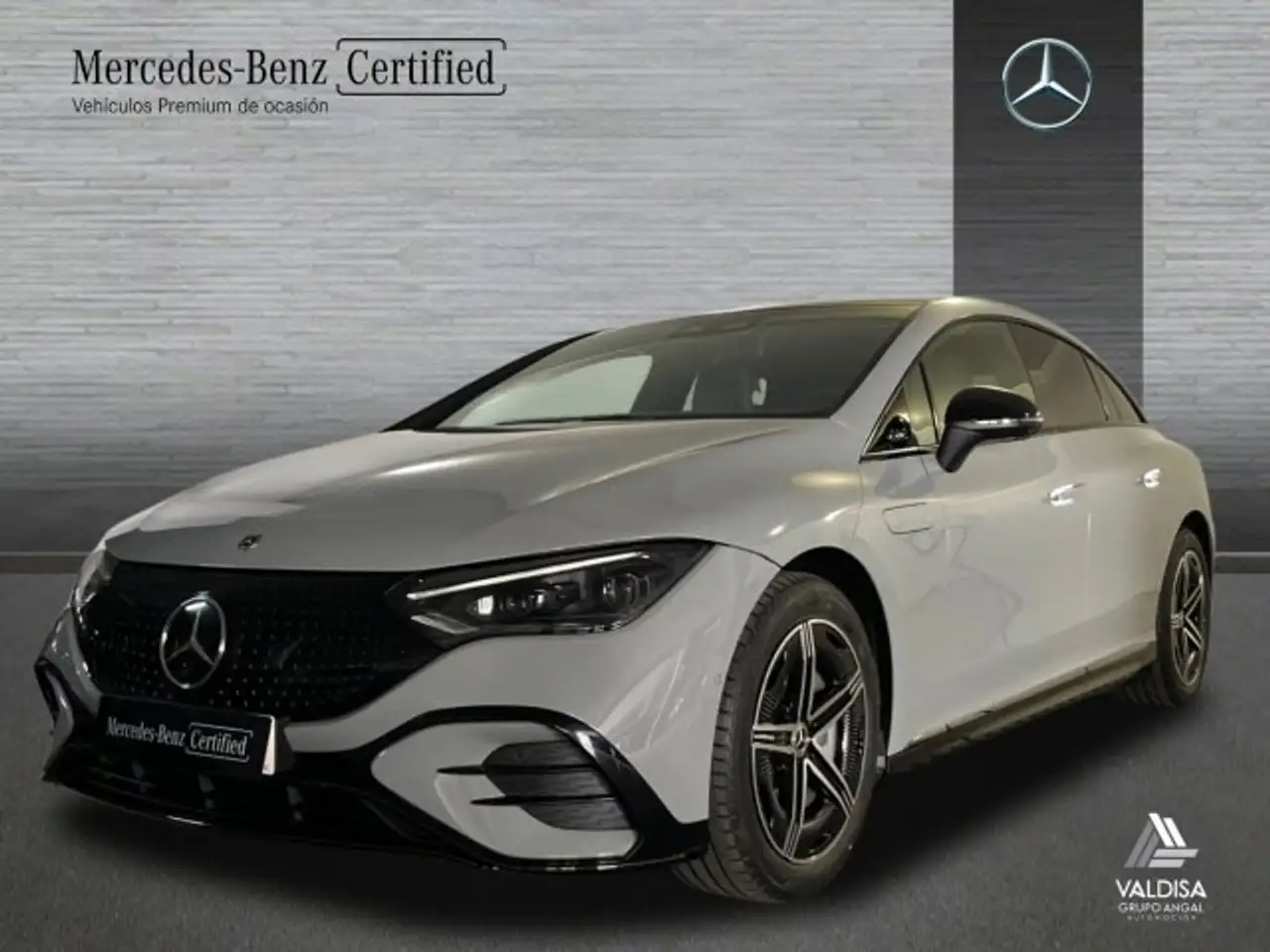 Mercedes-Benz van € 65.943,-