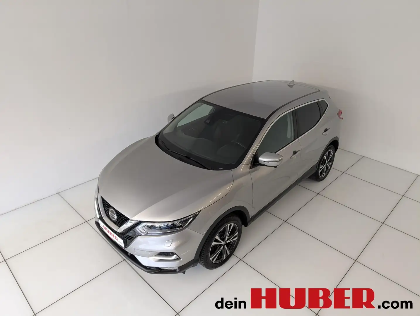 Nissan Qashqai 1,3 DIG-T N-Connecta Grau - 2