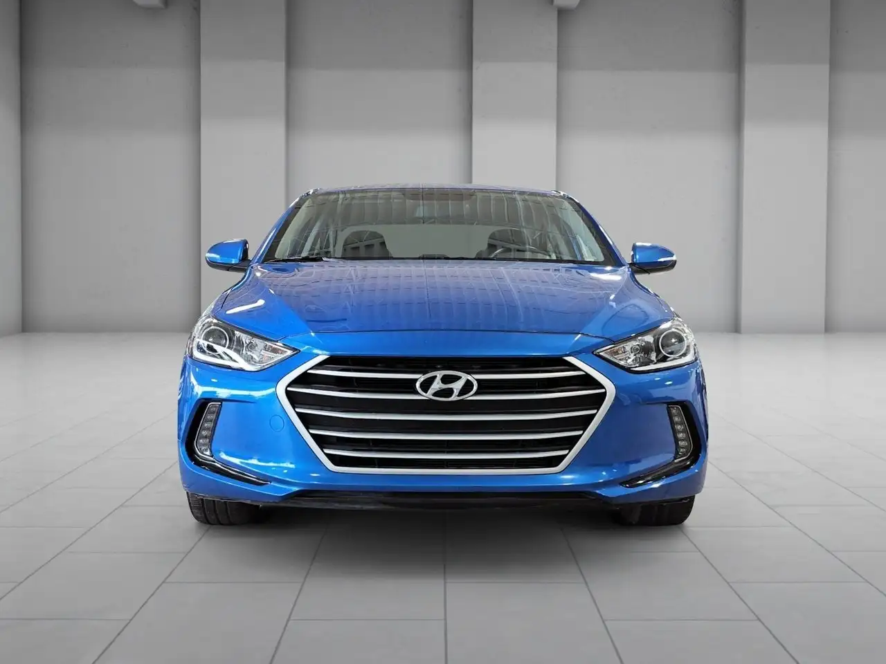 Hyundai ELANTRA снимка Hyundai ELANTRA