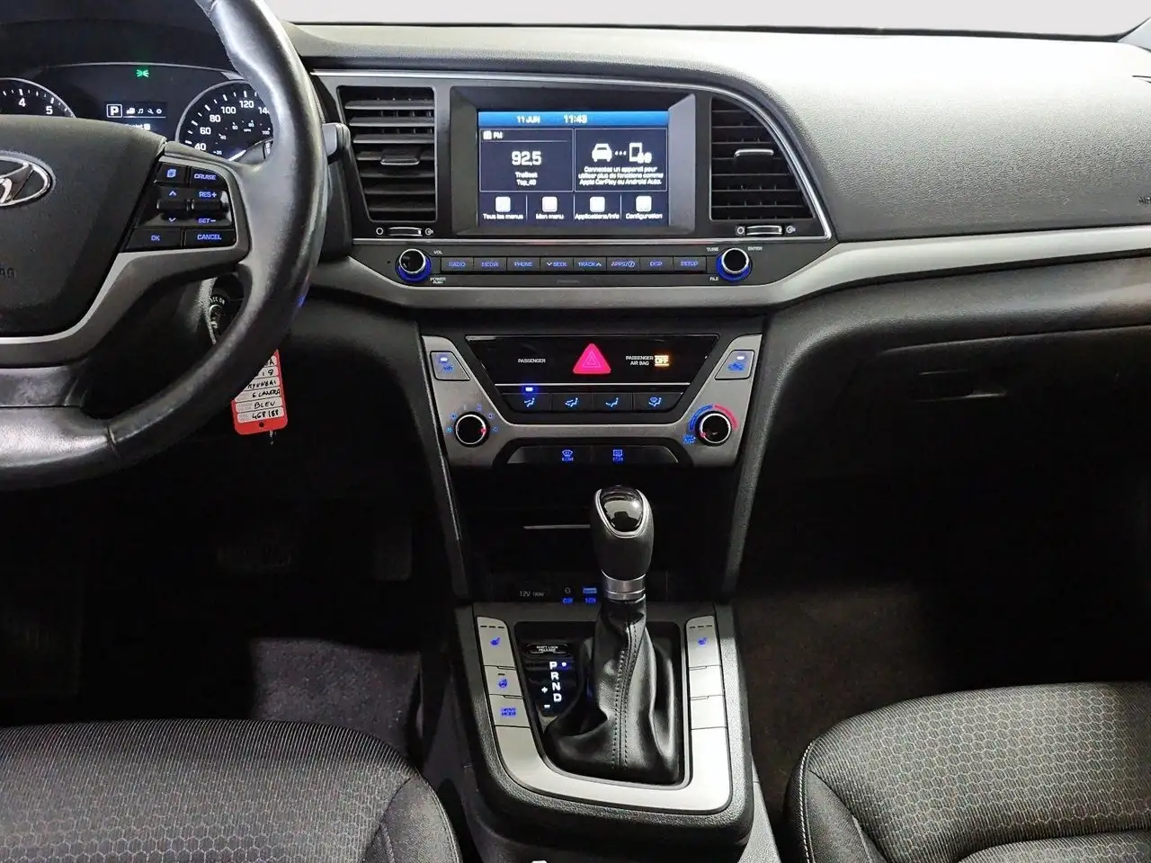 Hyundai ELANTRA снимка Hyundai ELANTRA