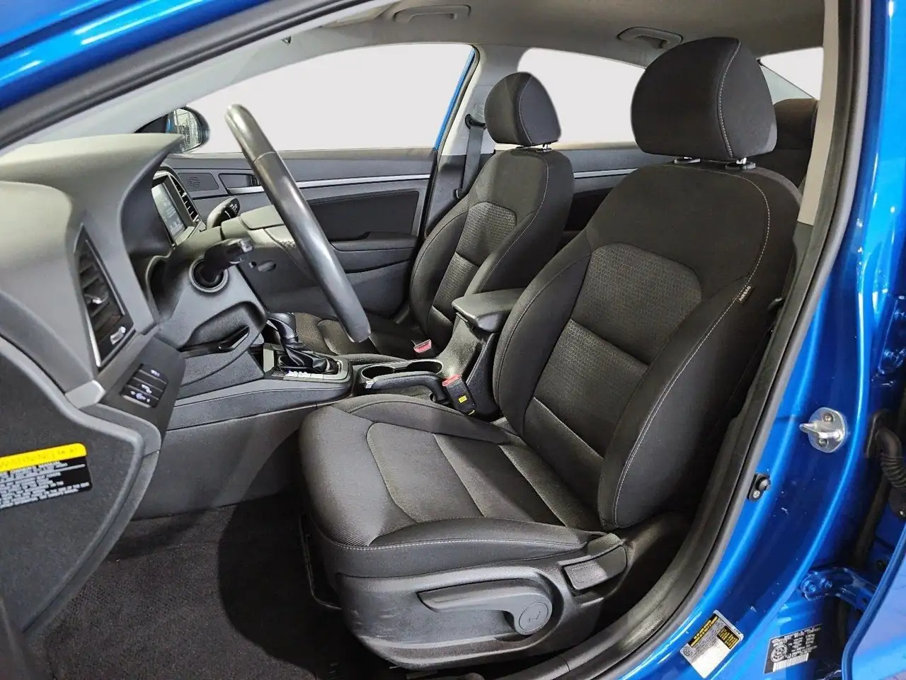 Hyundai ELANTRA снимка Hyundai ELANTRA