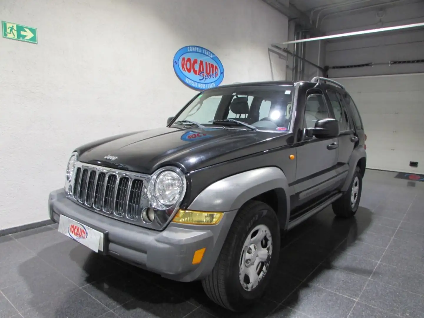 Jeep Cherokee 2.8CRD Sport Verde - 1