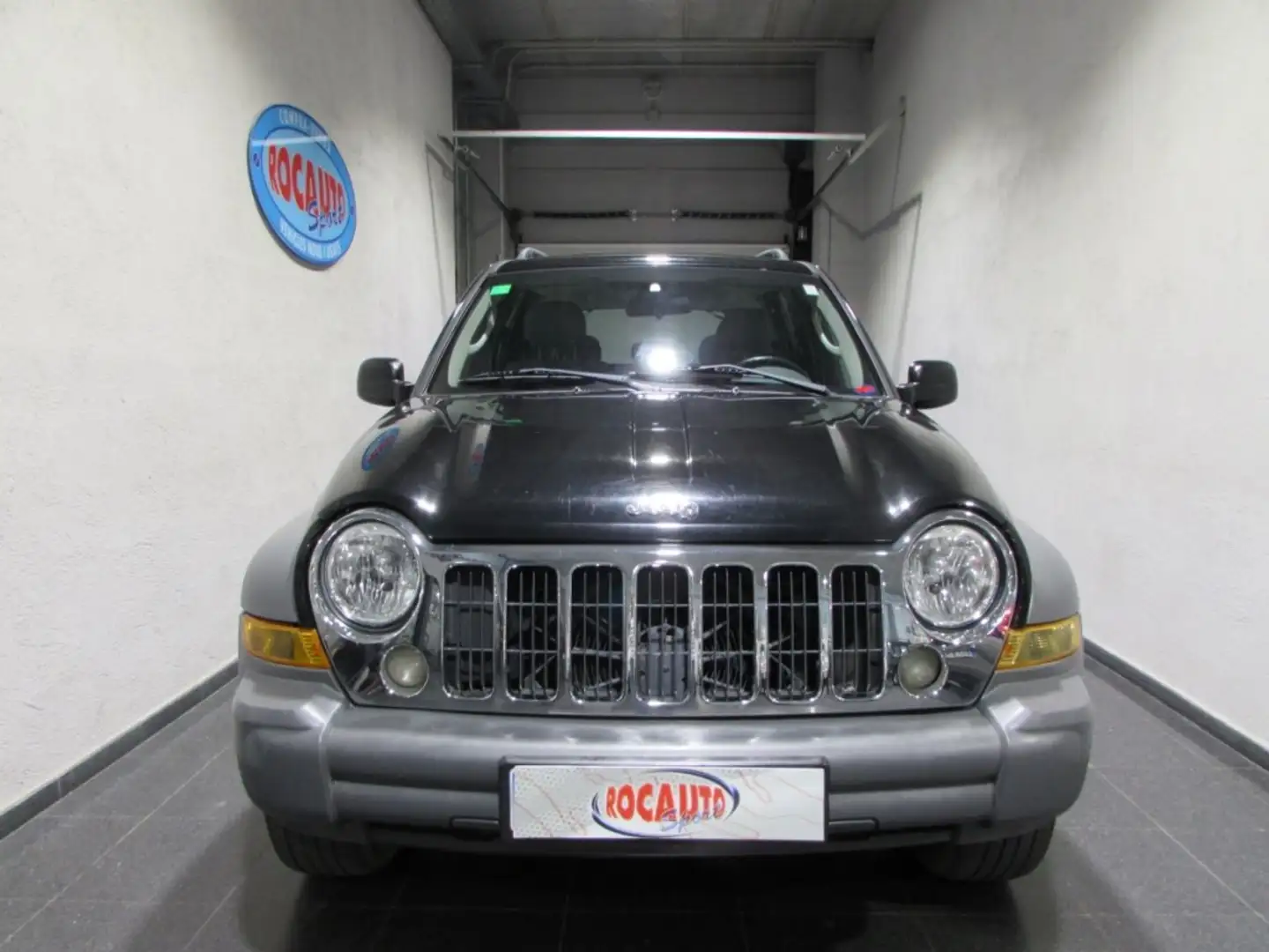 Jeep Cherokee 2.8CRD Sport Verde - 2