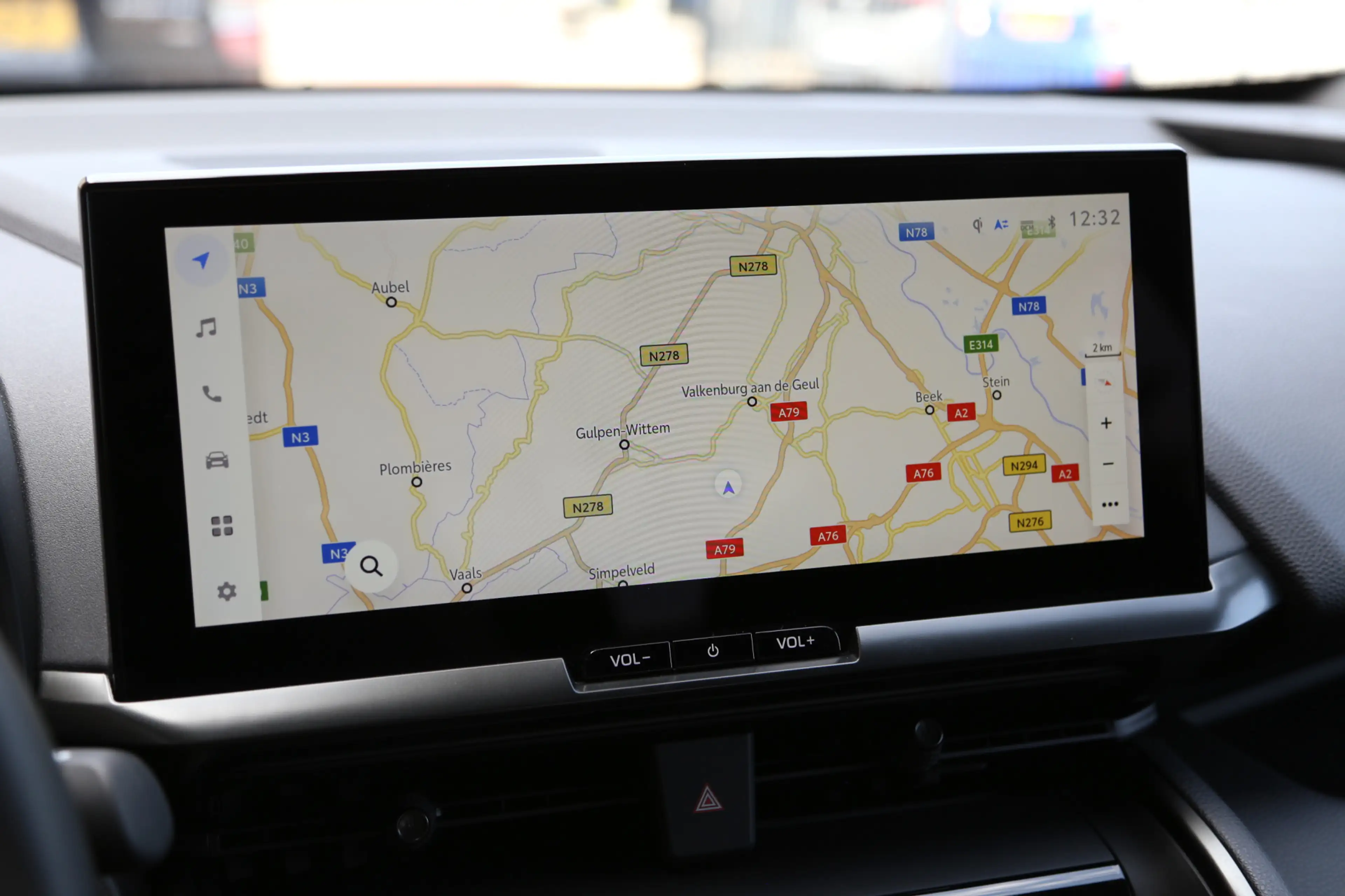 Toyota C-HR 1.8 Hybrid 140 Dynamic Team Navi Camera ACC LED — photo 7