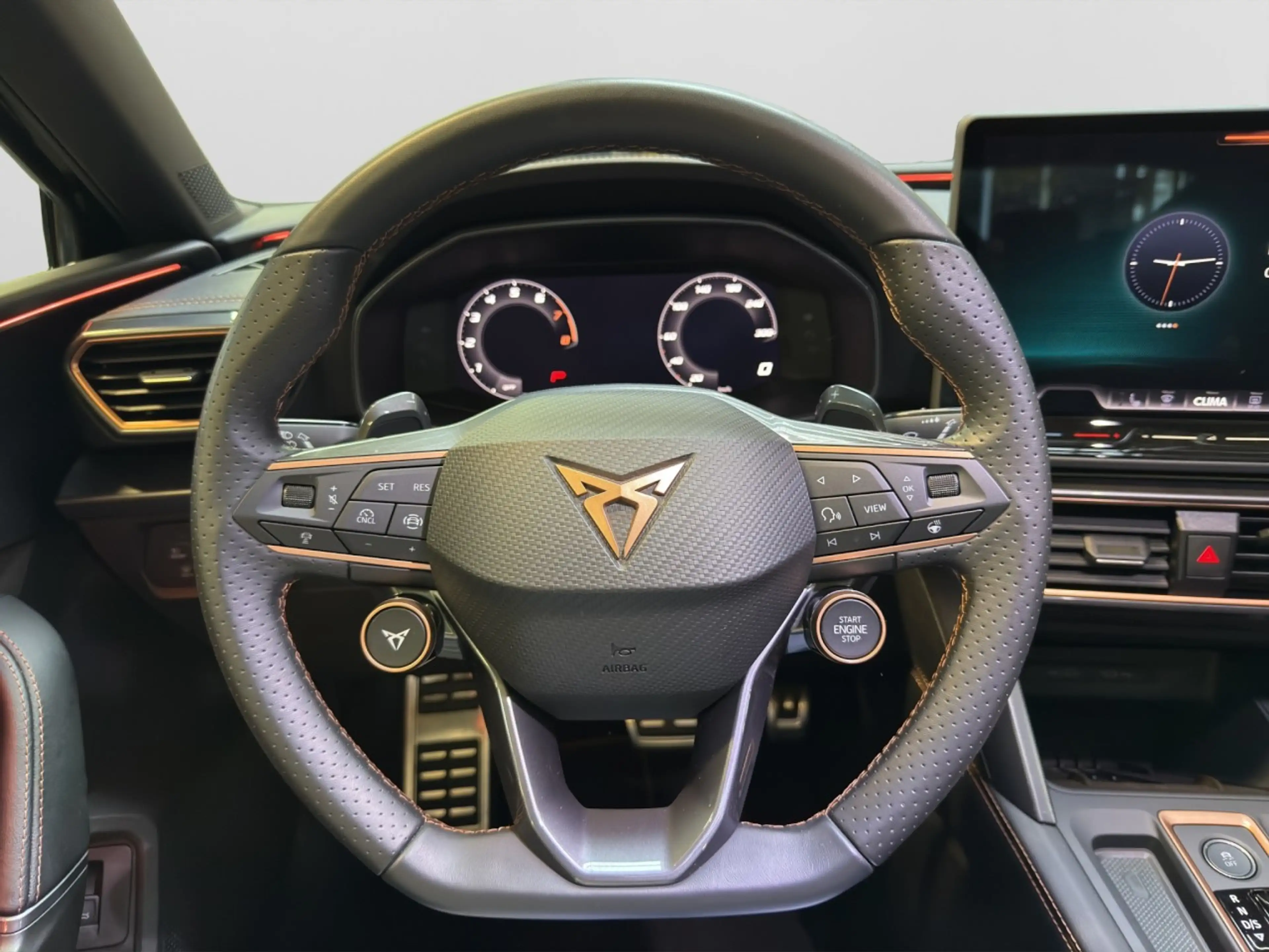 CUPRA Leon Sportstourer 1.5 eTSI 110 kW Klima Navi — photo 12