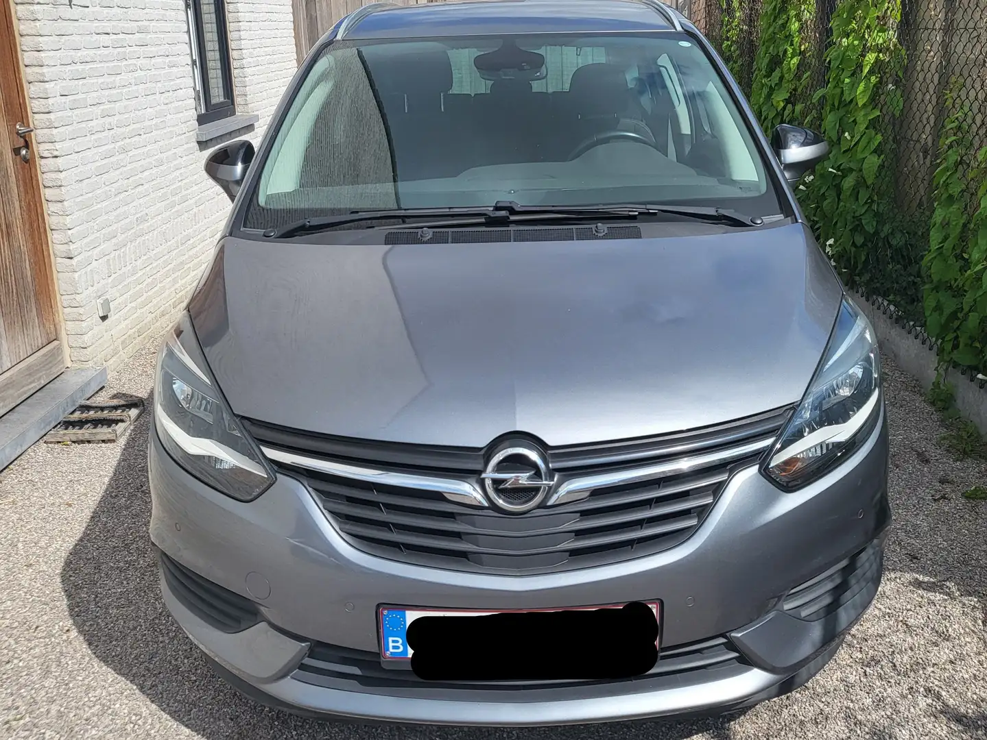 Opel Zafira Zafira 1.6 D (CDTi ecoFLEX) Start/Stop Innovation siva - 2
