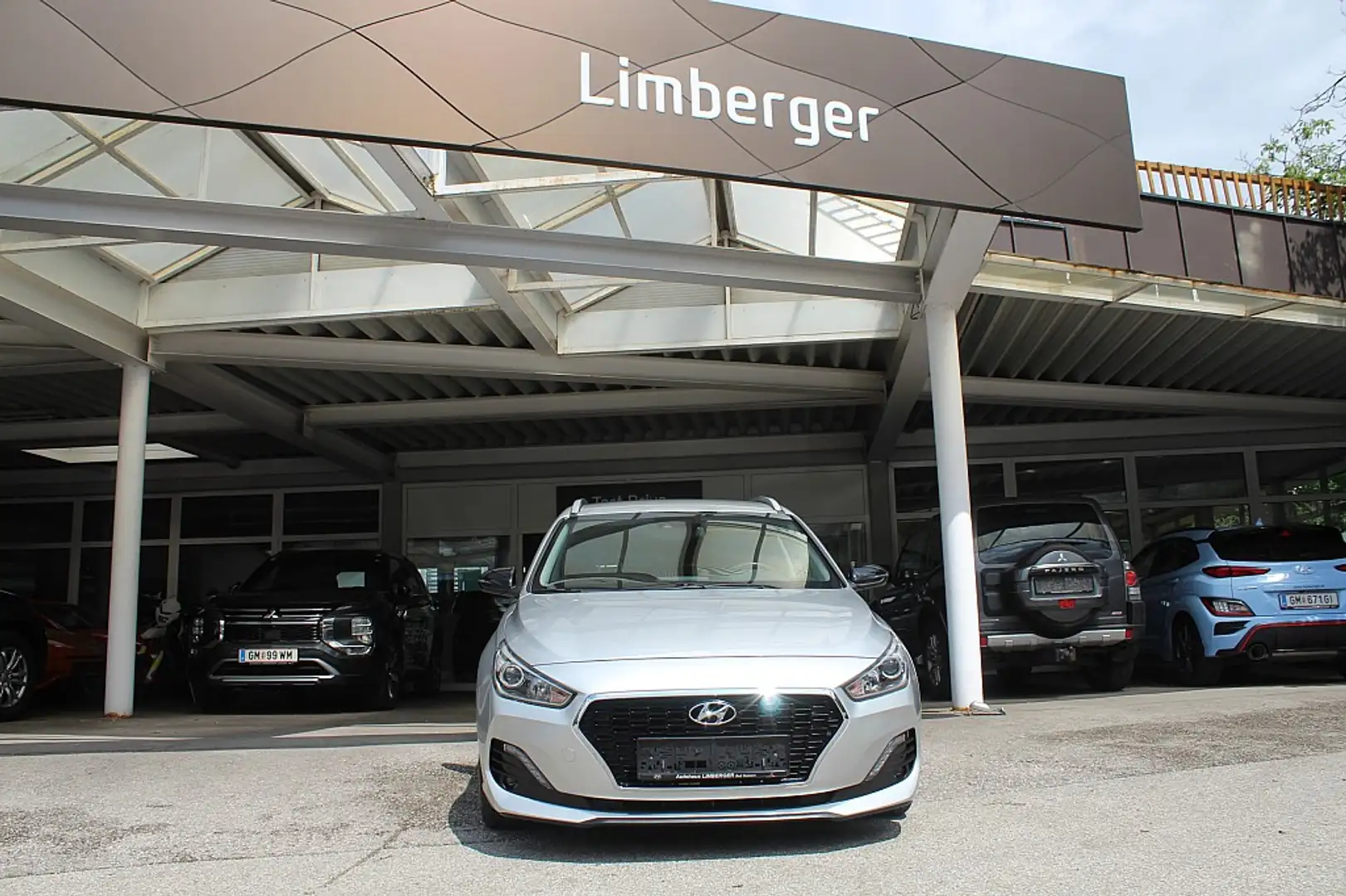Hyundai i30 CW 1,0 T-GDI Level 3 Plus Argent - 2