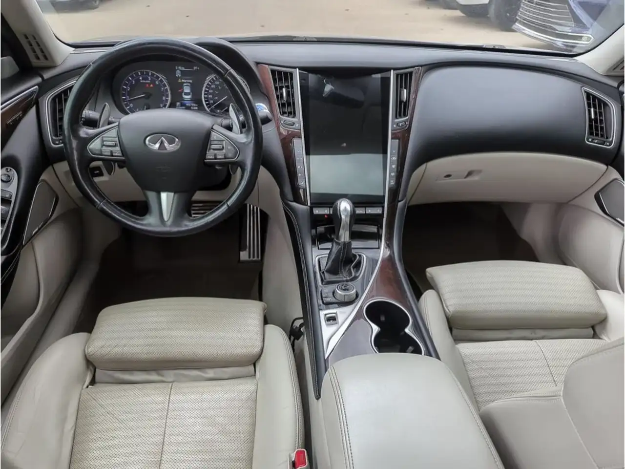 Infiniti Q50 fotografie Infiniti Q50