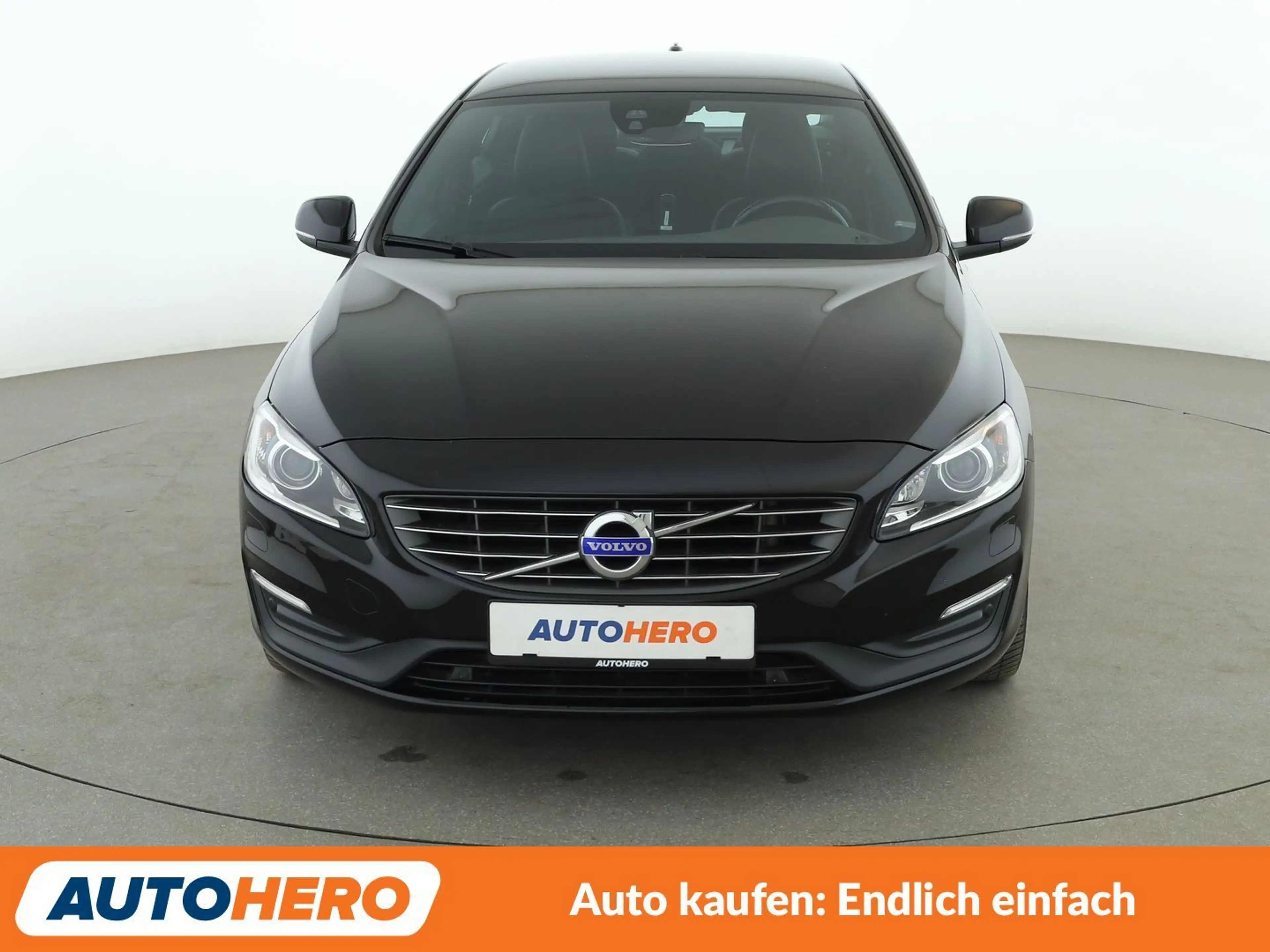 Volvo S60 1.5 Momentum — photo 9