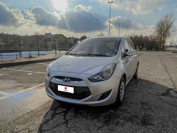 ix20 1.4 Benzina-Neopatentati-5 porte-Spaziosa-Affidabile