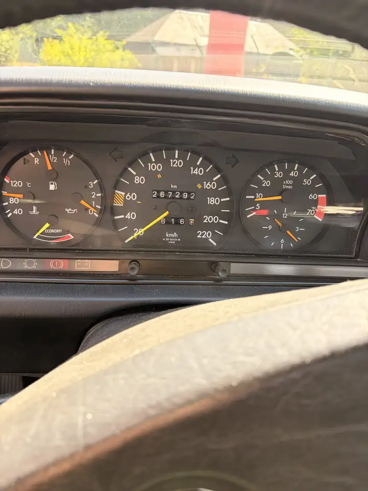 Mercedes-Benz 190 E, foto 8