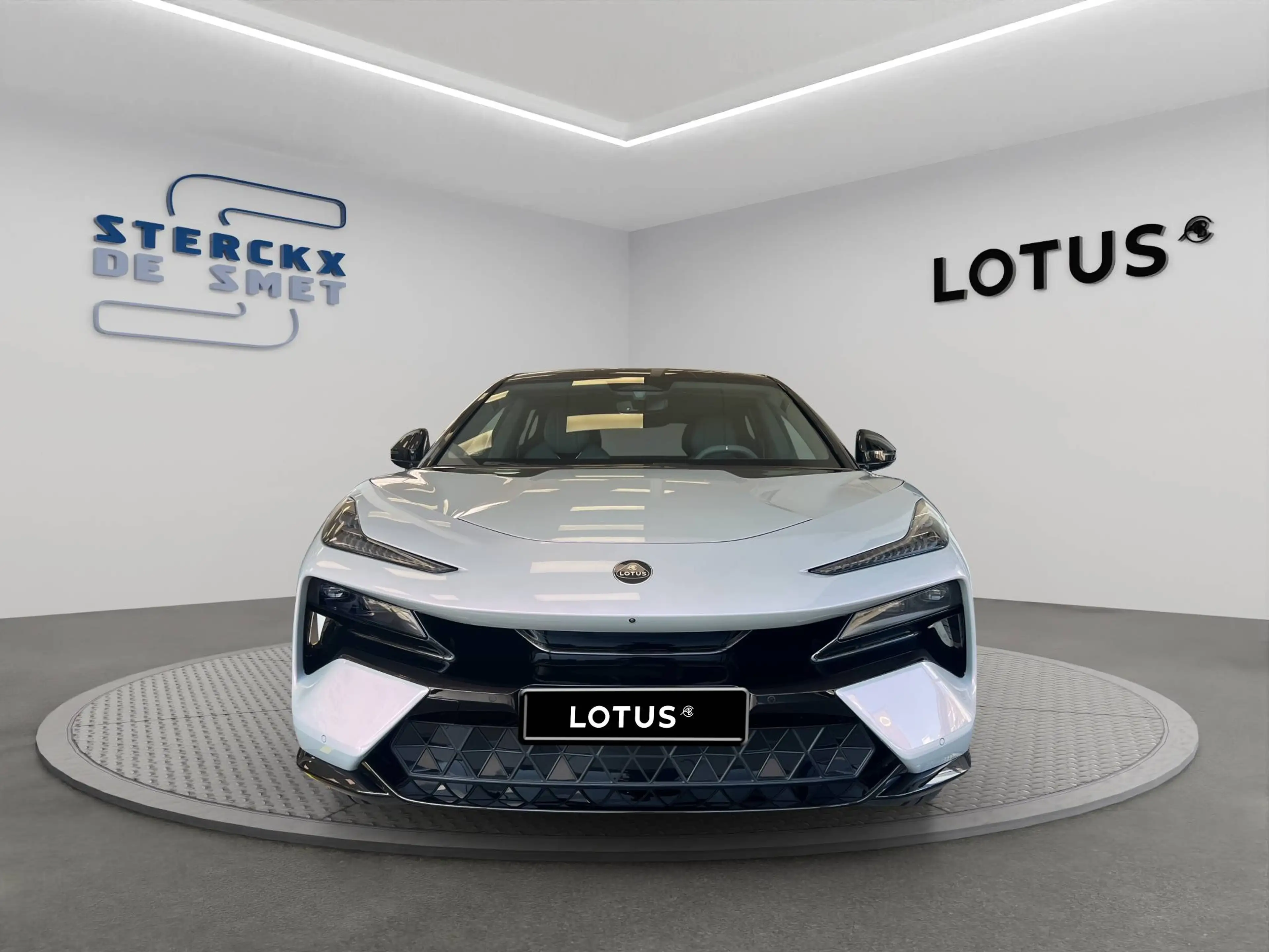 Lotus Eletre DEMO - 600 SPORT SE - BLOSSOM GREY - MAGNETITE — photo 2